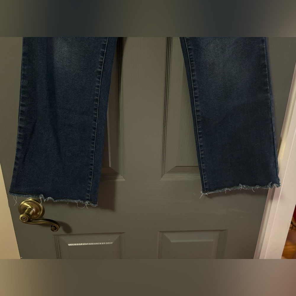 FRYE AND CO. Mid Rise Crop Flare Exposed Button Stretch Jeans Size 14 - Picture 6 of 6